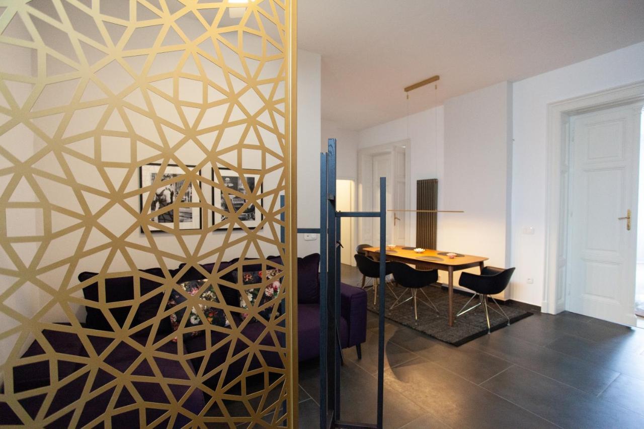 Real Deluxe Next To Danube Apartment Budapest Luaran gambar