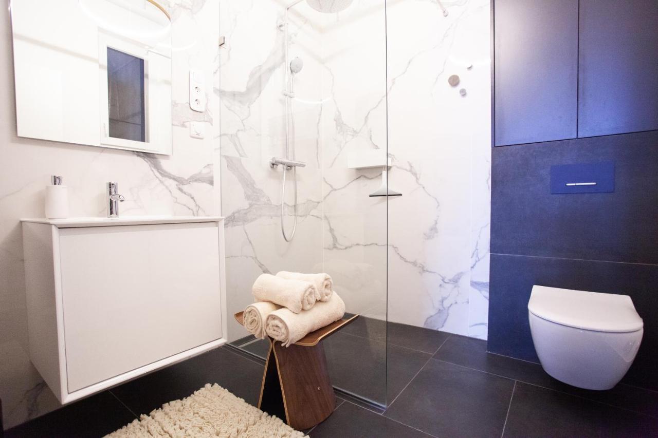 Real Deluxe Next To Danube Apartment Budapest Luaran gambar