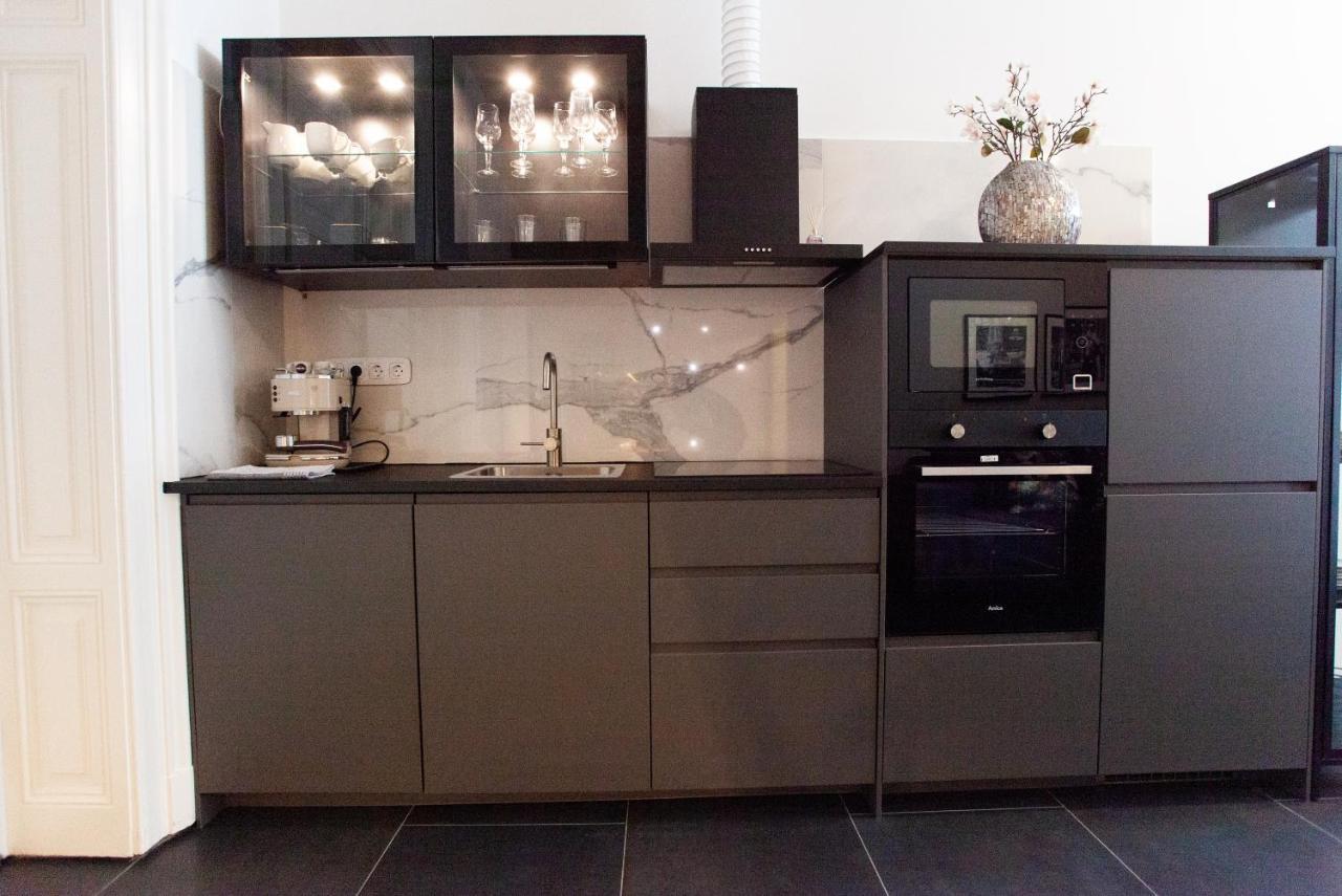 Real Deluxe Next To Danube Apartment Budapest Luaran gambar