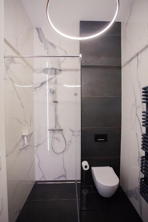 Real Deluxe Next To Danube Apartment Budapest Luaran gambar