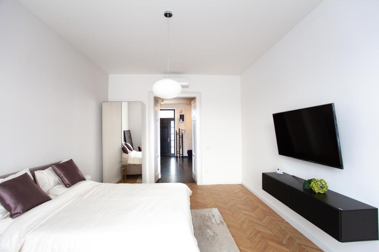 Real Deluxe Next To Danube Apartment Budapest Luaran gambar