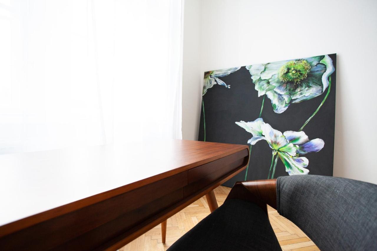Real Deluxe Next To Danube Apartment Budapest Luaran gambar